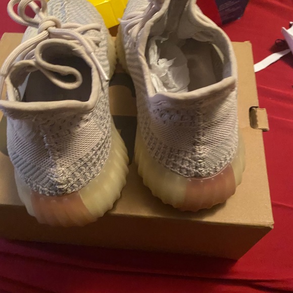 Yeezy Boost 350 v2 Citrin (Non-Reflective) - Picture 3 of 4